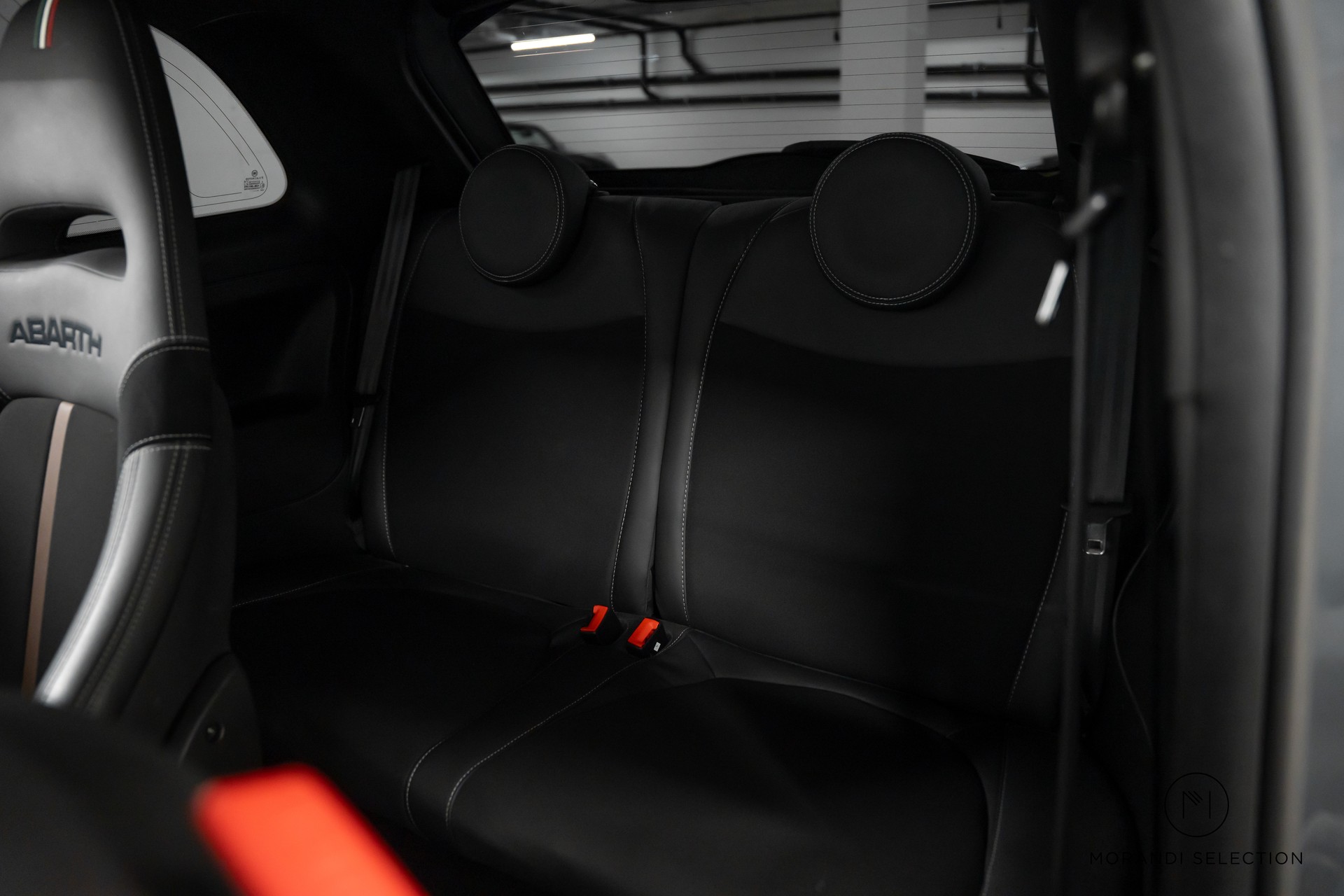 FIAT 695 Abarth 1.4 T-Jet 180 70 Anniversario-image-22