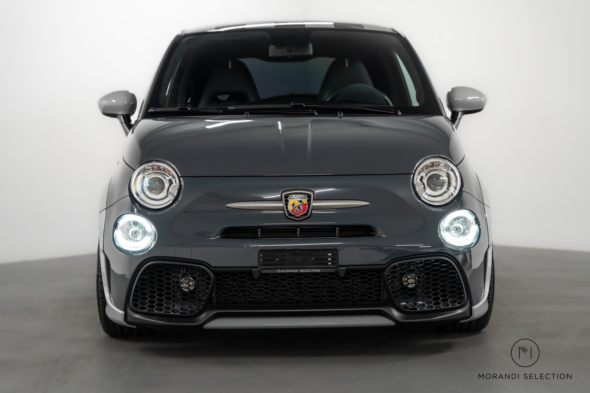 FIAT 695 Abarth 1.4 T-Jet 180 70 Anniversario-image-7