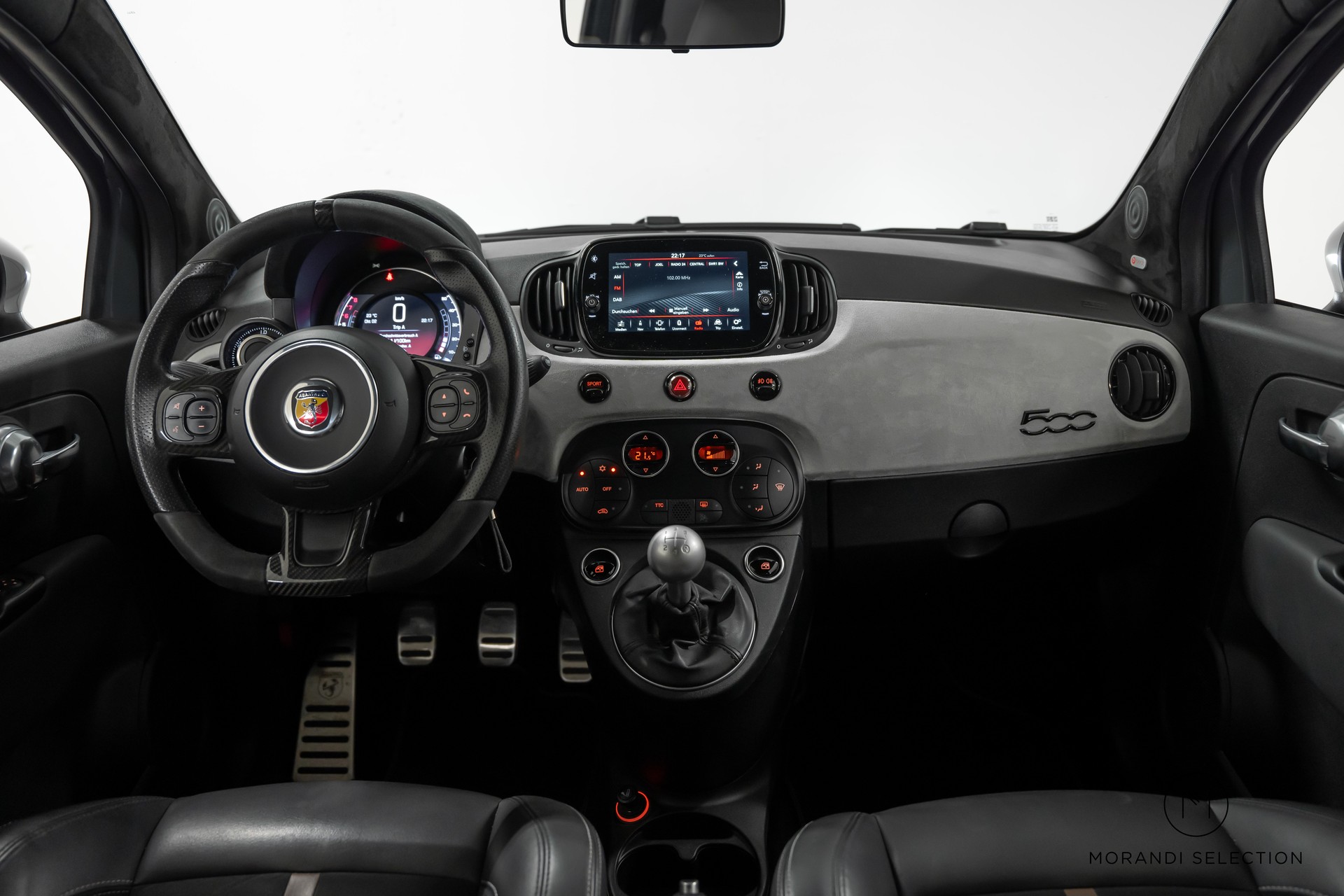 FIAT 695 Abarth 1.4 T-Jet 180 70 Anniversario-image-23