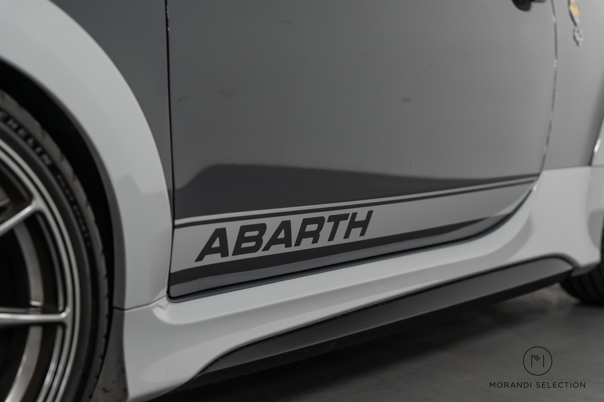 FIAT 695 Abarth 1.4 T-Jet 180 70 Anniversario-image-9