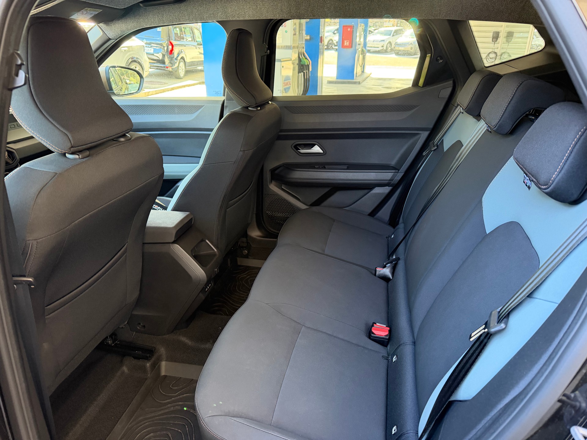 DACIA Duster TCe 130 48V Extreme 4x4-image-6