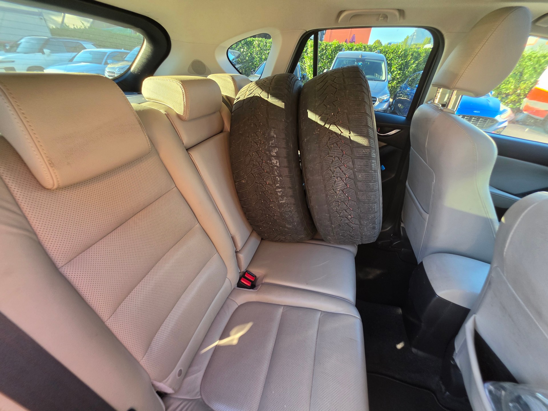 MAZDA CX-5 2.2 D HP Revolution AWD Automatic-image-6