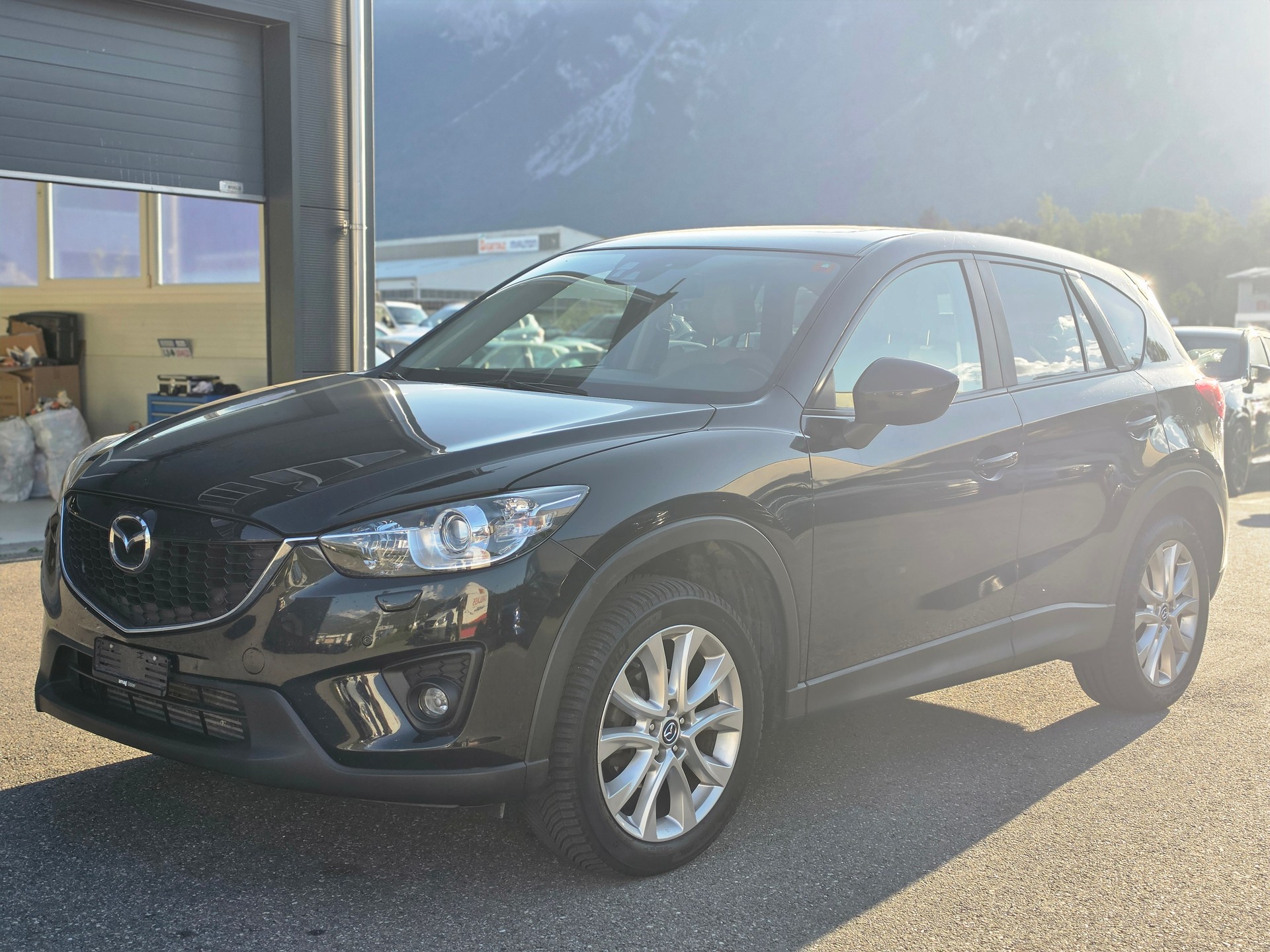 MAZDA CX-5 2.2 D HP Revolution AWD Automatic-showroom-element-1