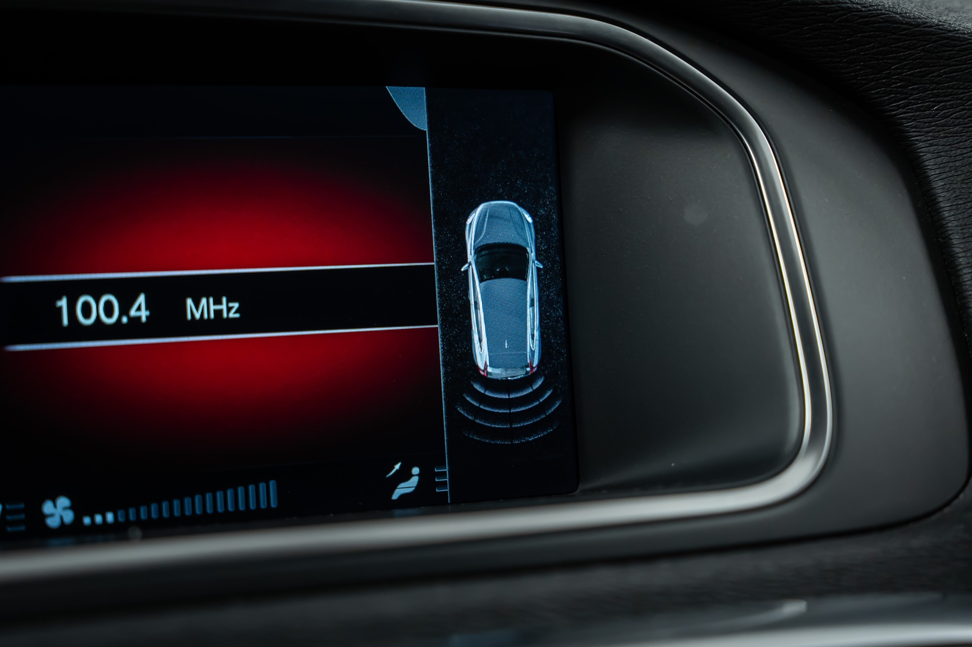 VOLVO V40 D3 Momentum Geartronic *CH-Fahrzeug*ab MFK*-image-25