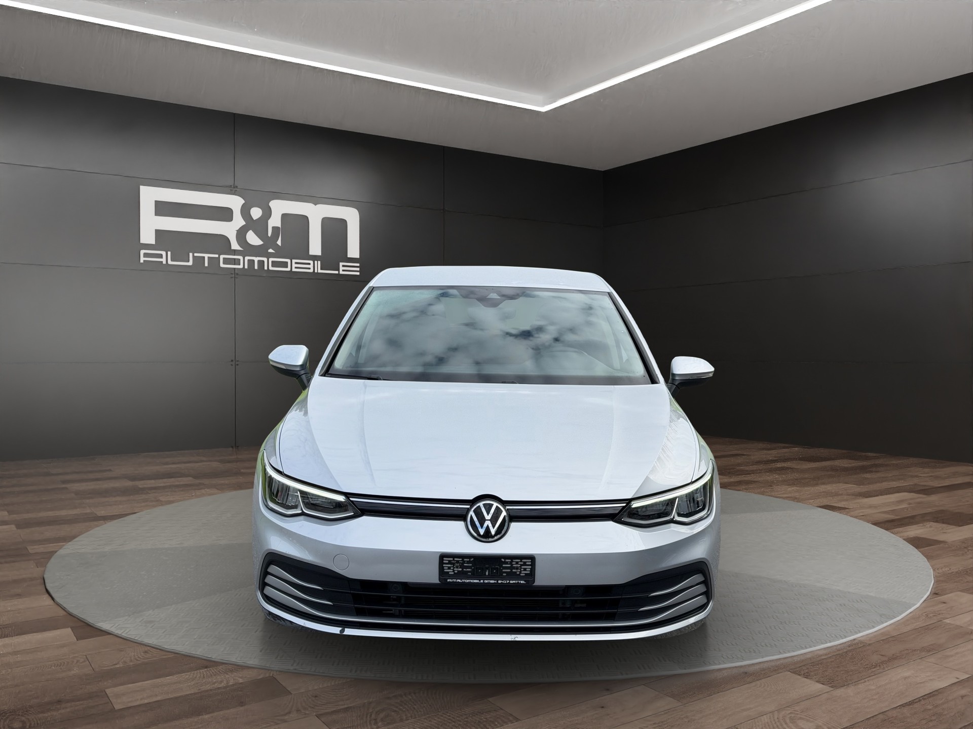 VW Golf 1.0 eTSI mHEV ACTLife DSG-image-1