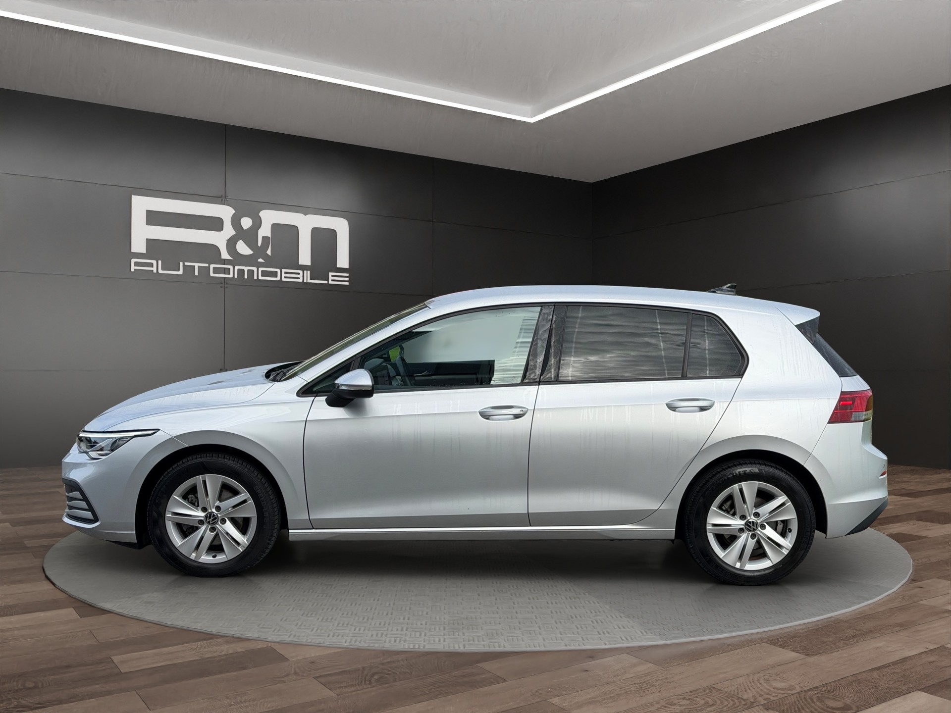 VW Golf 1.0 eTSI mHEV ACTLife DSG-image-6