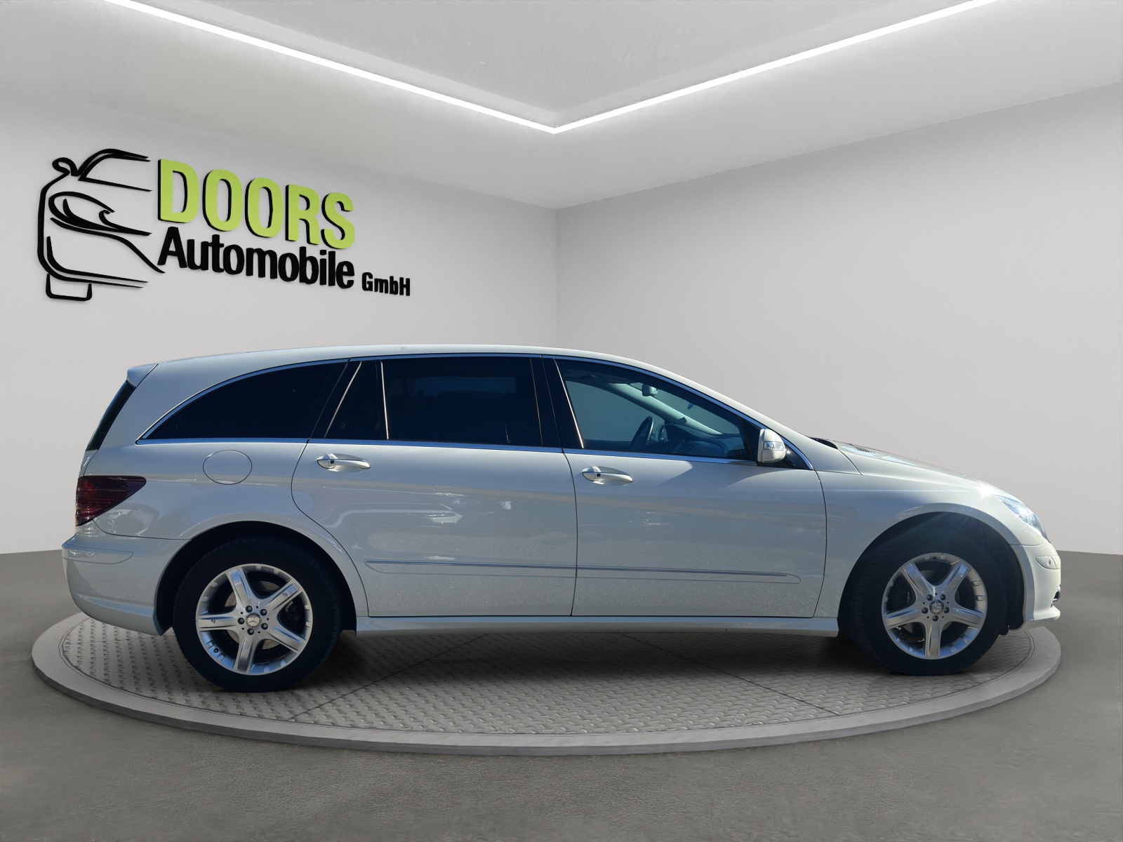 MERCEDES-BENZ R 350 (320) CDI L 4Matic 7G-Tronic-image-7