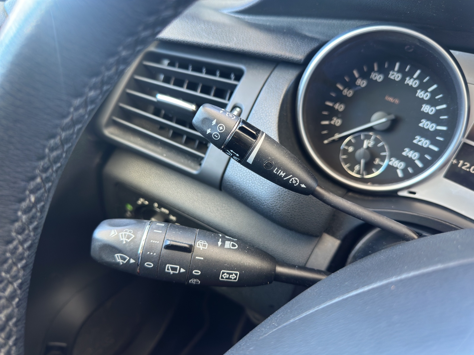 MERCEDES-BENZ R 350 (320) CDI L 4Matic 7G-Tronic-image-13