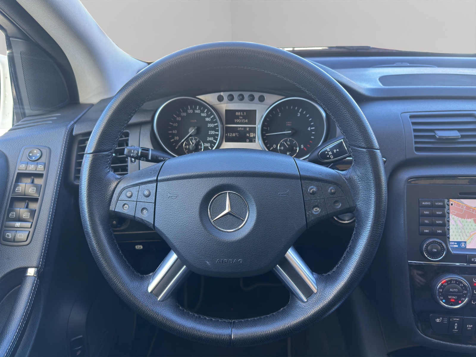 MERCEDES-BENZ R 350 (320) CDI L 4Matic 7G-Tronic-image-15