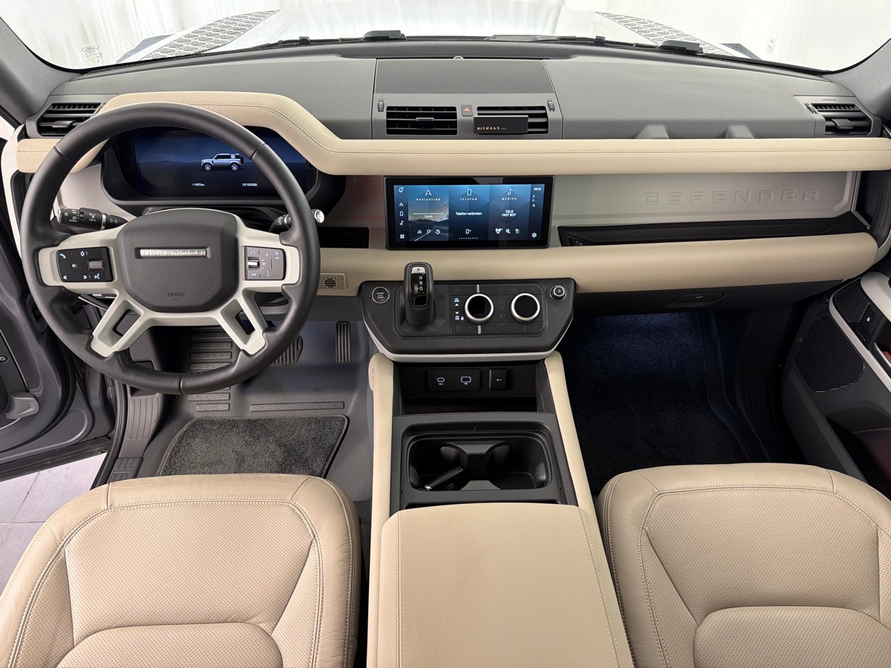 LAND ROVER Defender110 3.0DI6 300 SE-image-7