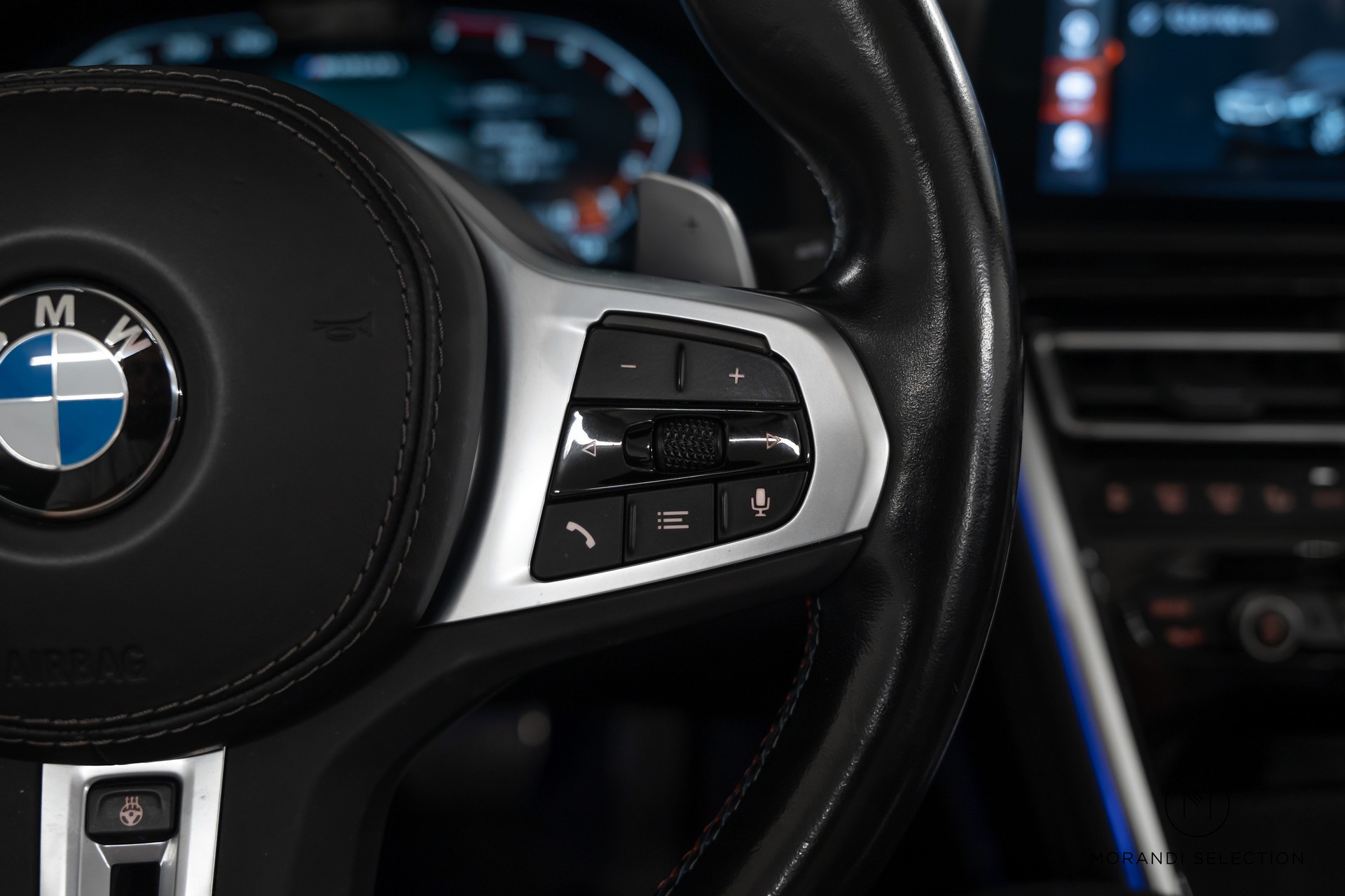 BMW M850i xDrive Cabriolet-image-16