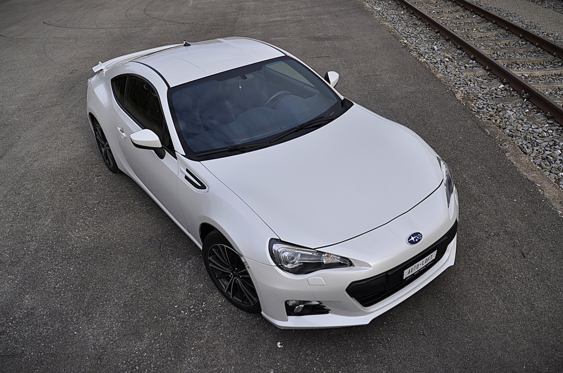SUBARU BRZ 2.0R-image-2