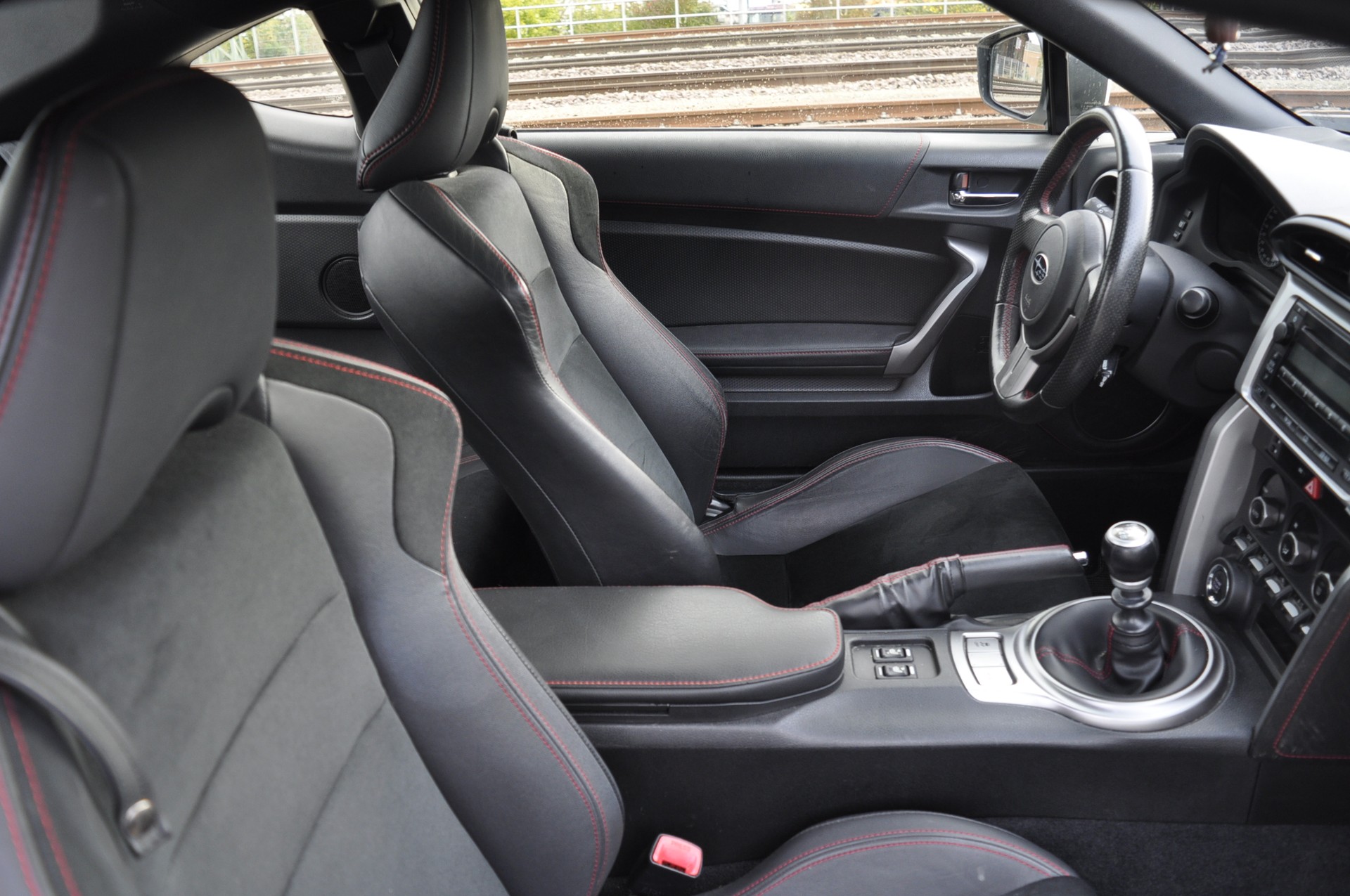 SUBARU BRZ 2.0R-image-8