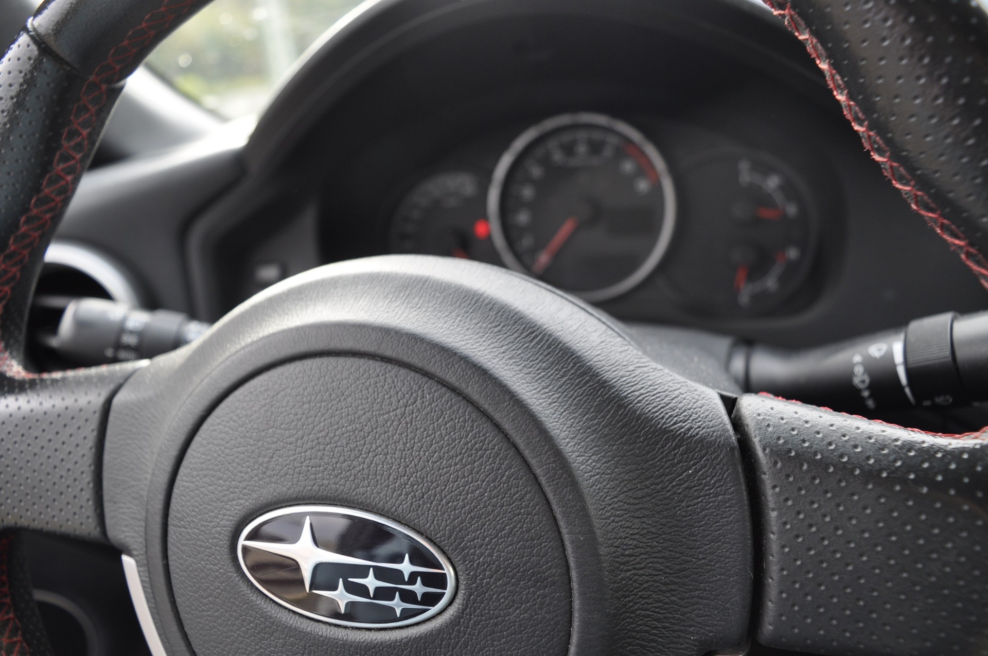 SUBARU BRZ 2.0R-image-11