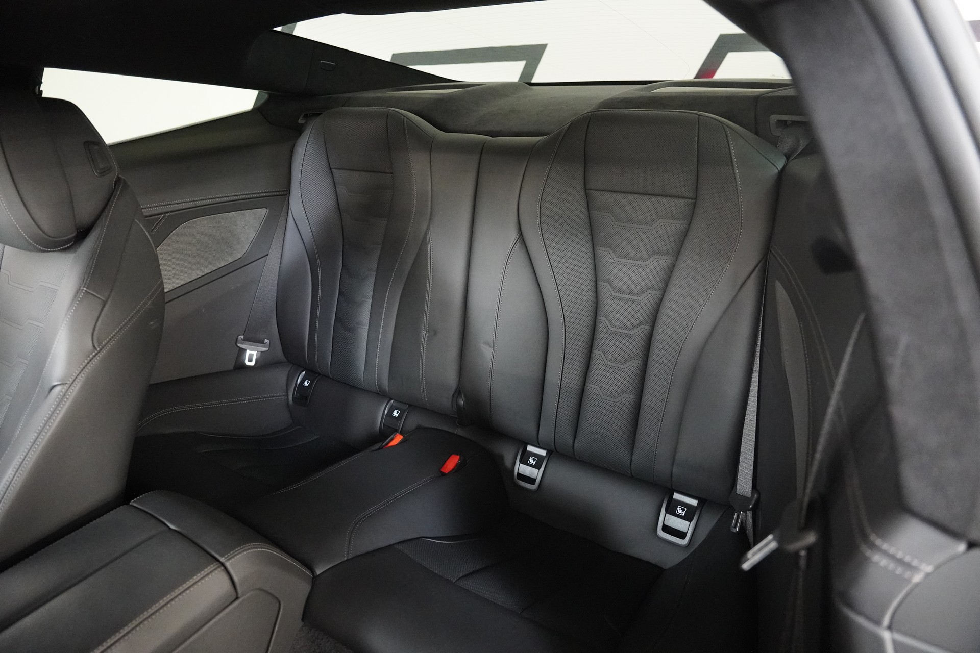 BMW M850i xDrive First Edition Steptronic-image-12