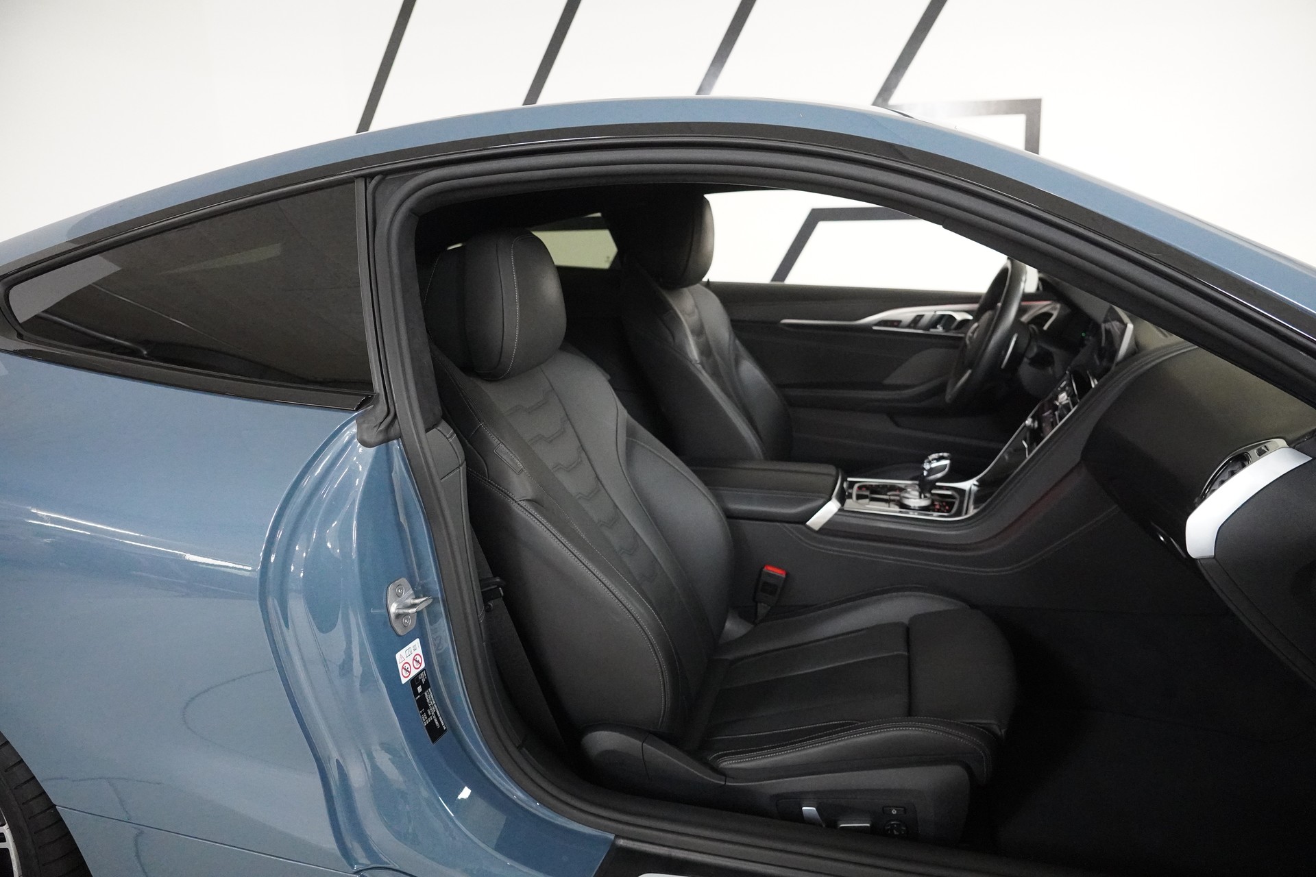 BMW M850i xDrive First Edition Steptronic-image-14