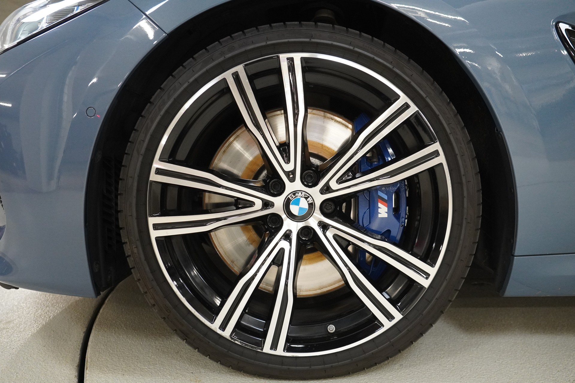 BMW M850i xDrive First Edition Steptronic-image-9