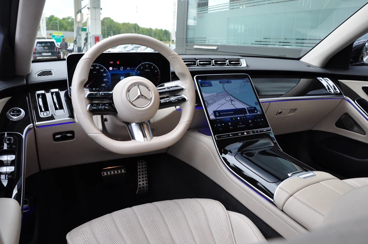 MERCEDES-BENZ S 580 L 4Matic AMG Line 9G-Tronic-image-16