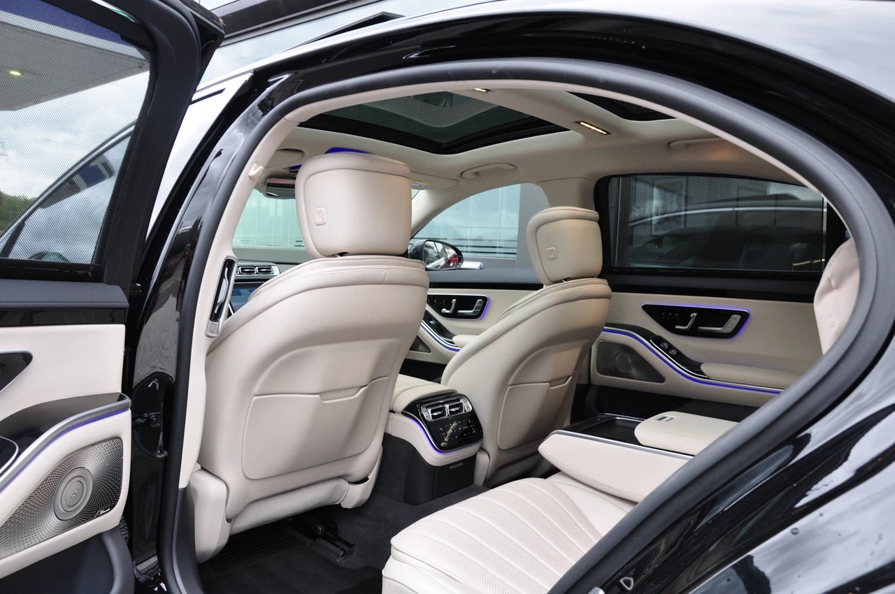 MERCEDES-BENZ S 580 L 4Matic AMG Line 9G-Tronic-image-18