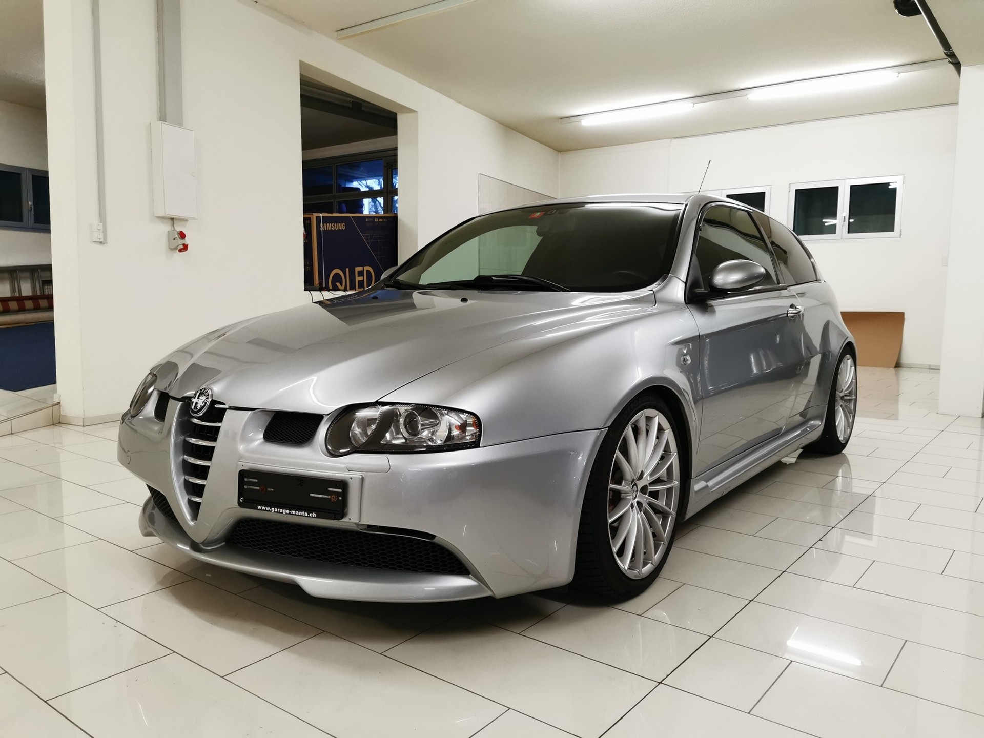 ALFA ROMEO 147 3.2 GTA-image-5