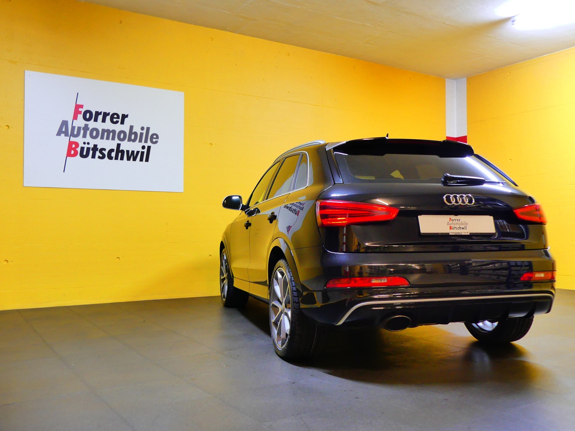 AUDI RS Q3 2.5 TFSI quattro S-tronic-image-3