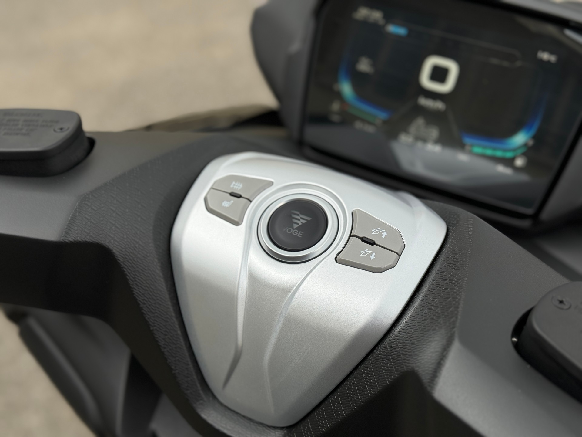 VOGE SR4 Max Luxury-image-9