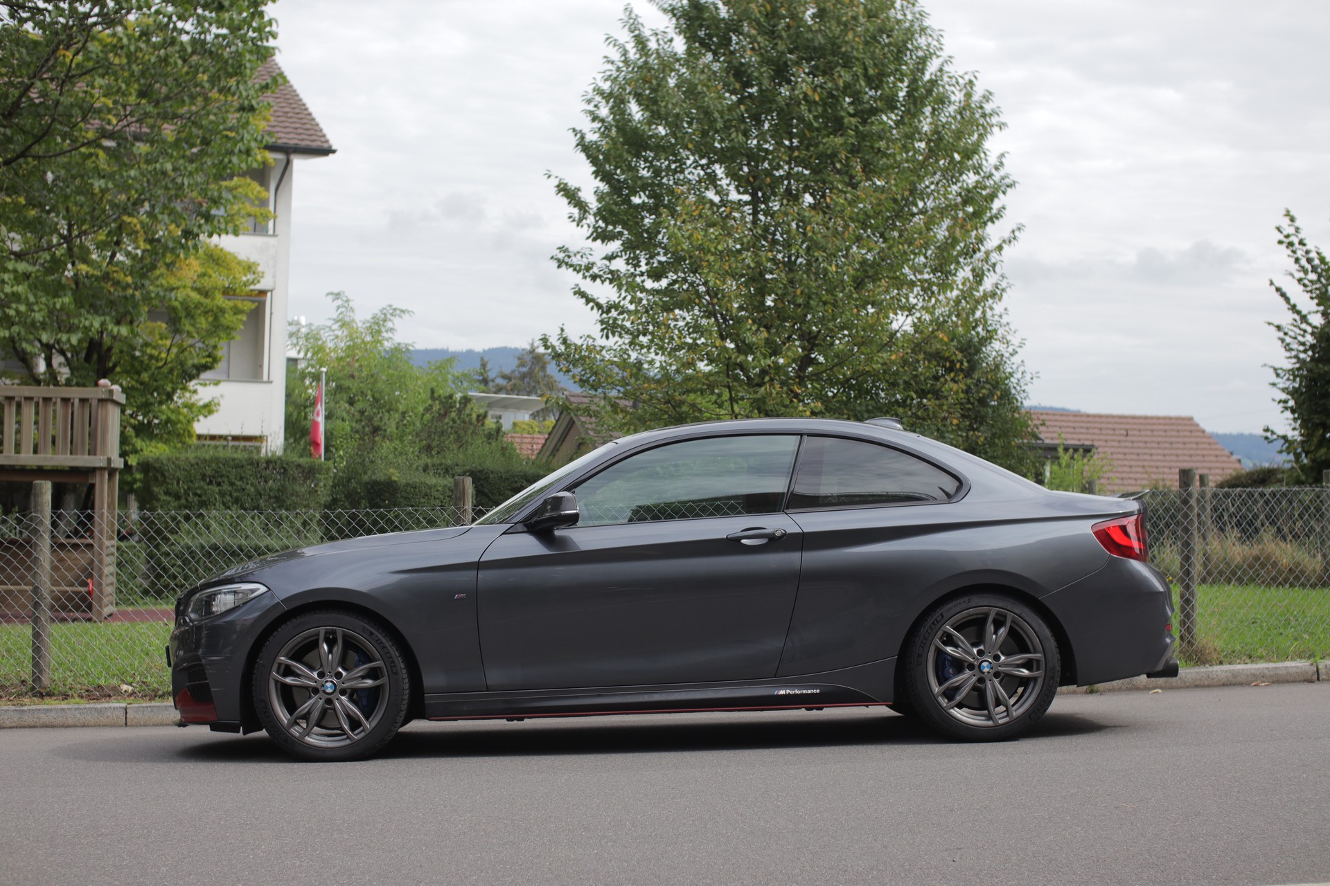 BMW M235i xDrive Steptronic - M Performance extras-image-9