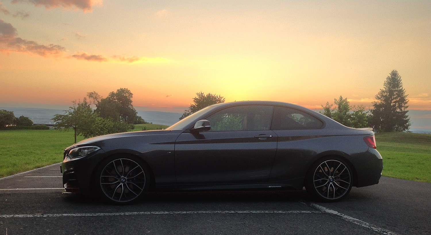 BMW M235i xDrive Steptronic - M Performance extras-image-10