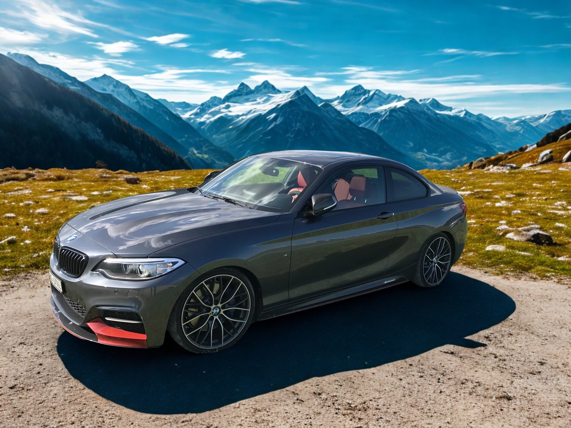 BMW M235i xDrive Steptronic - M Performance extras-image-0