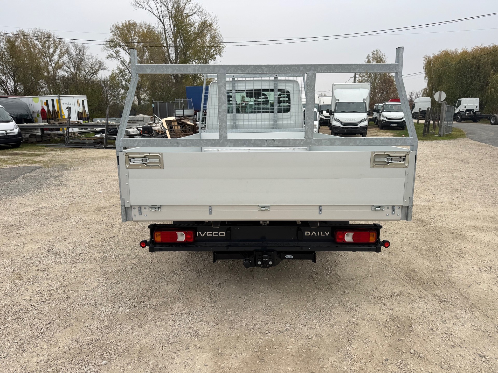 IVECO 35C18H Zwillingsbereifung, Voll-Alupritsche 4200mm+ Ahk 3.5 To.-image-3