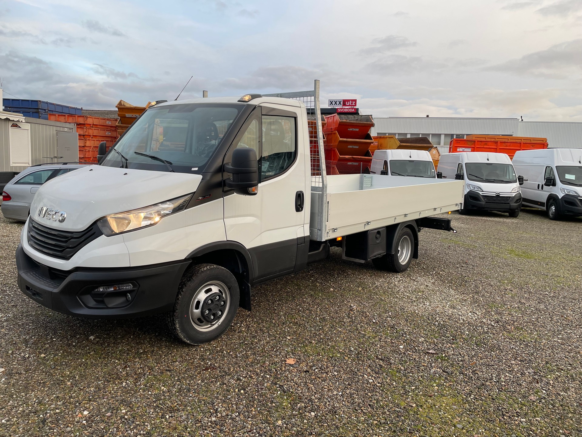 IVECO 35C18H Zwillingsbereifung, Voll-Alupritsche 4200mm+ Ahk 3.5 To.-image-1