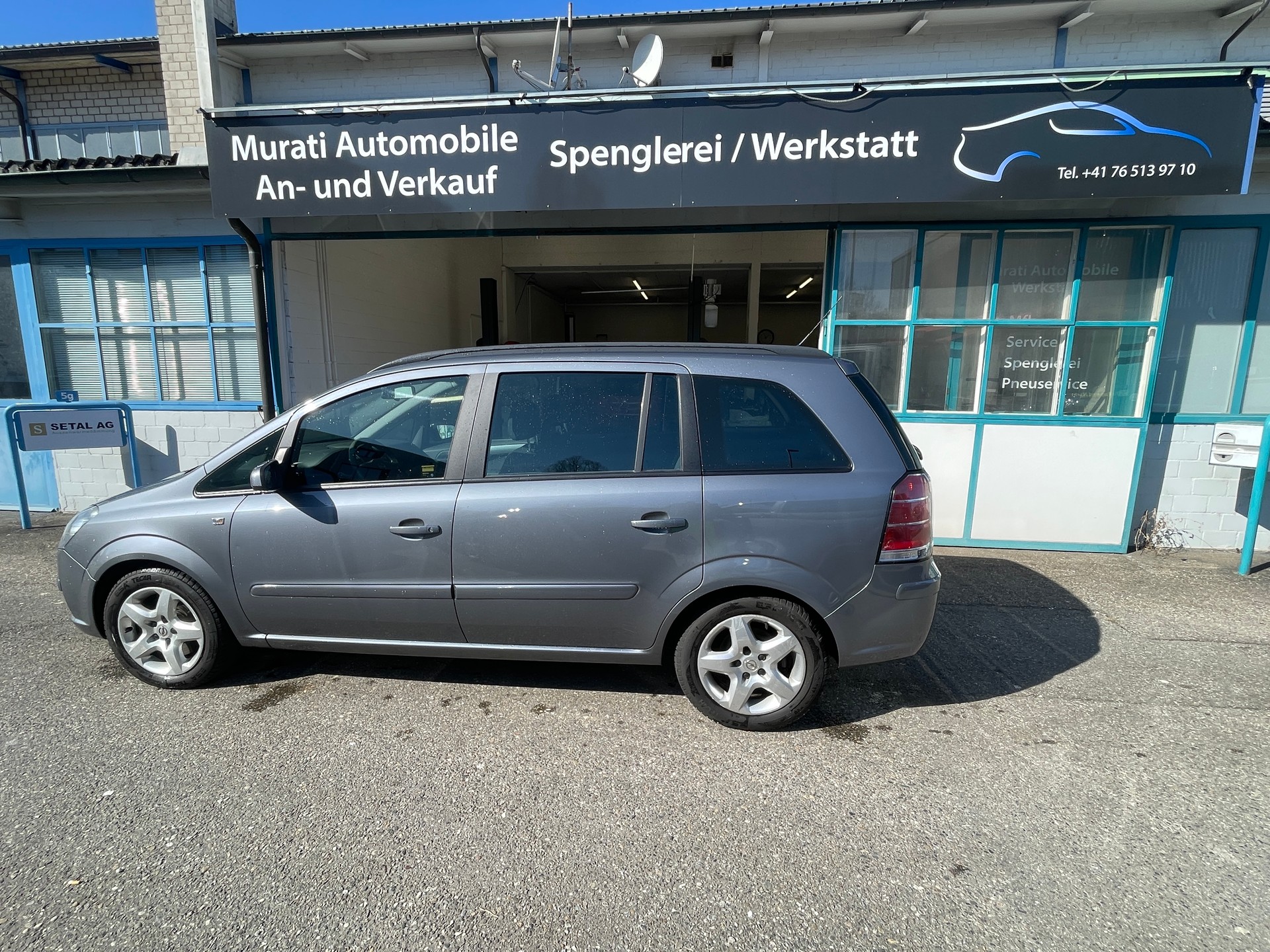 OPEL Zafira 2.2i 16V Essentia-image-2