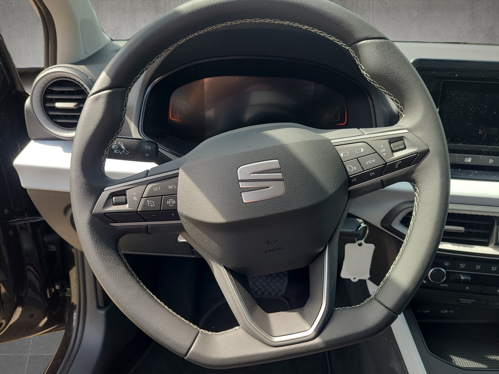 SEAT Arona 1.5 TSI FR DSG-image-8