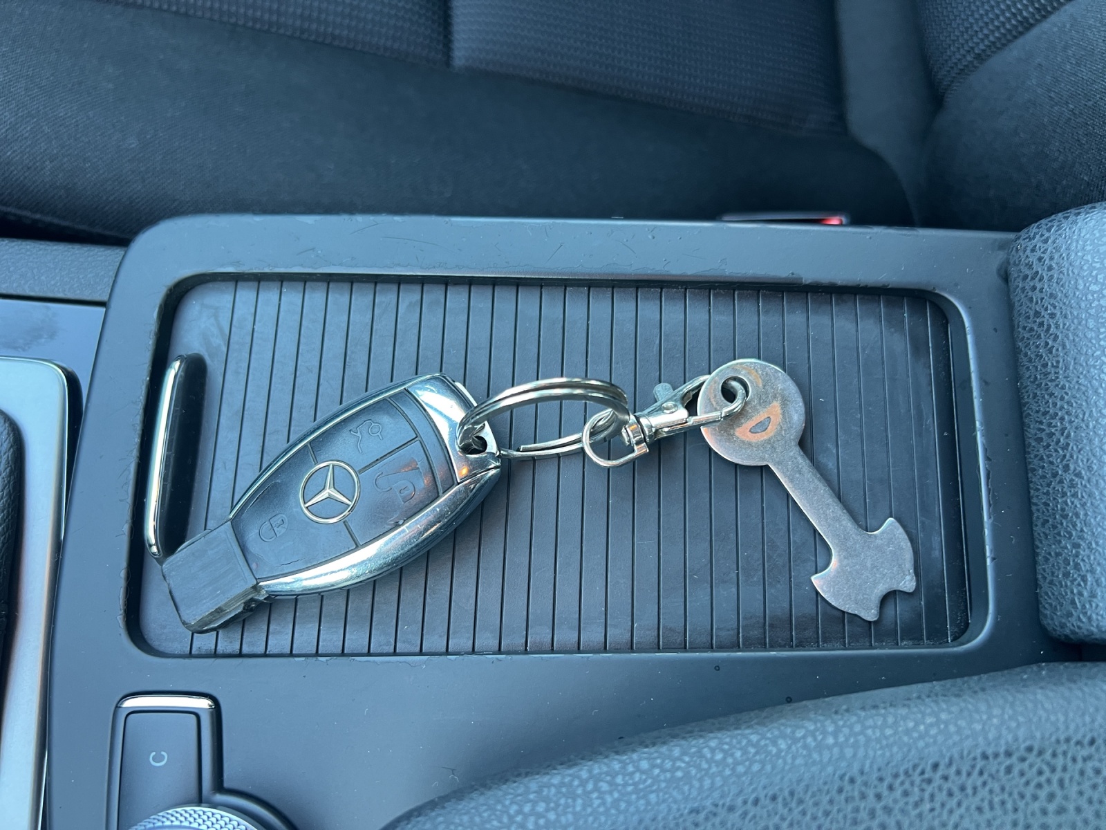 MERCEDES-BENZ C 200 CDI Elégance Automatic-image-22