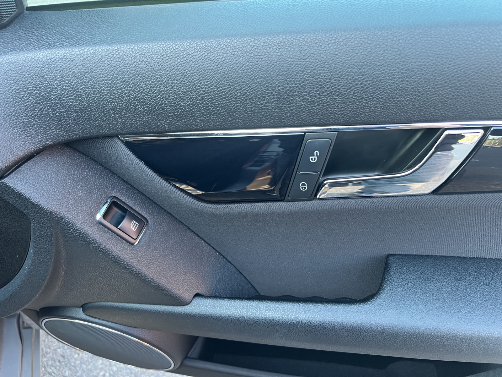 MERCEDES-BENZ C 200 CDI Elégance Automatic-image-16