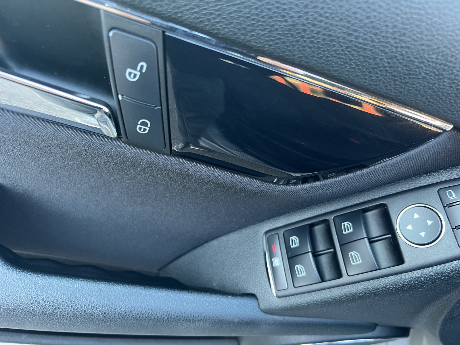 MERCEDES-BENZ C 200 CDI Elégance Automatic-image-9