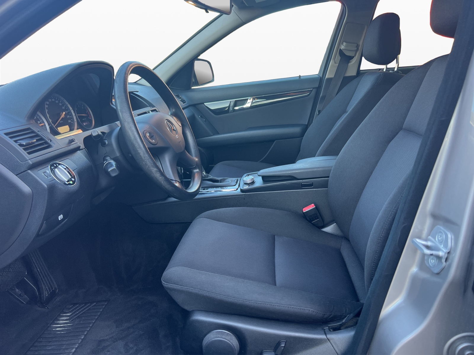MERCEDES-BENZ C 200 CDI Elégance Automatic-image-8