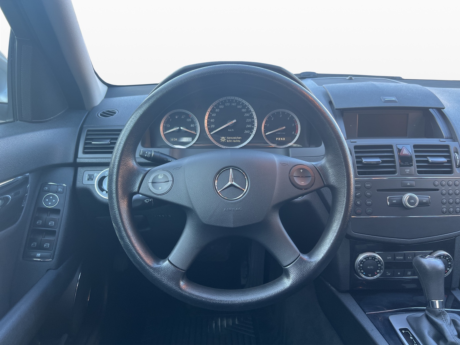 MERCEDES-BENZ C 200 CDI Elégance Automatic-image-10
