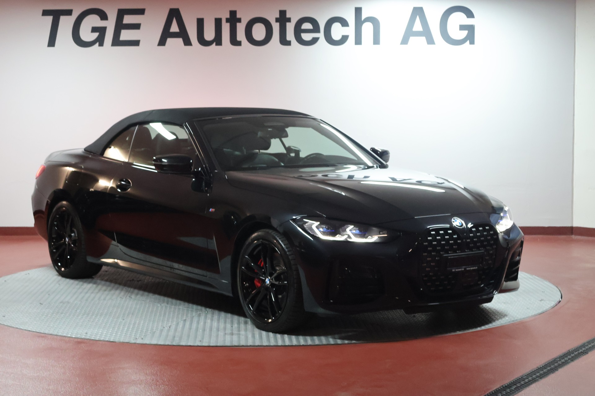 BMW M440i xDrive 48V Cabriolet Steptronic-image-2