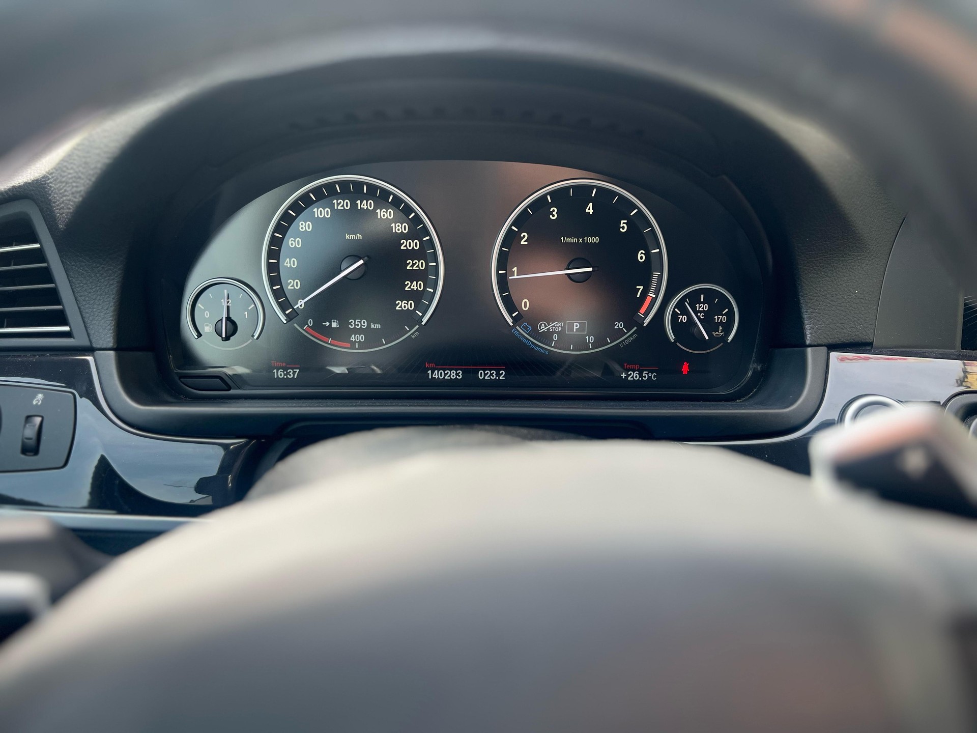 BMW 528i xDrive Touring Steptronic-image-4