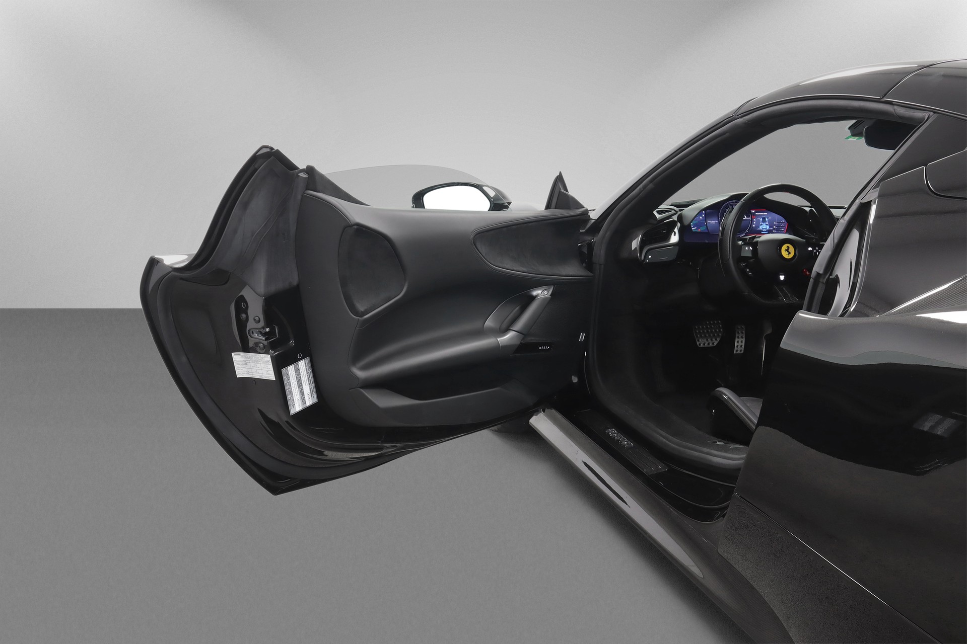 FERRARI SF90 Spider-image-9