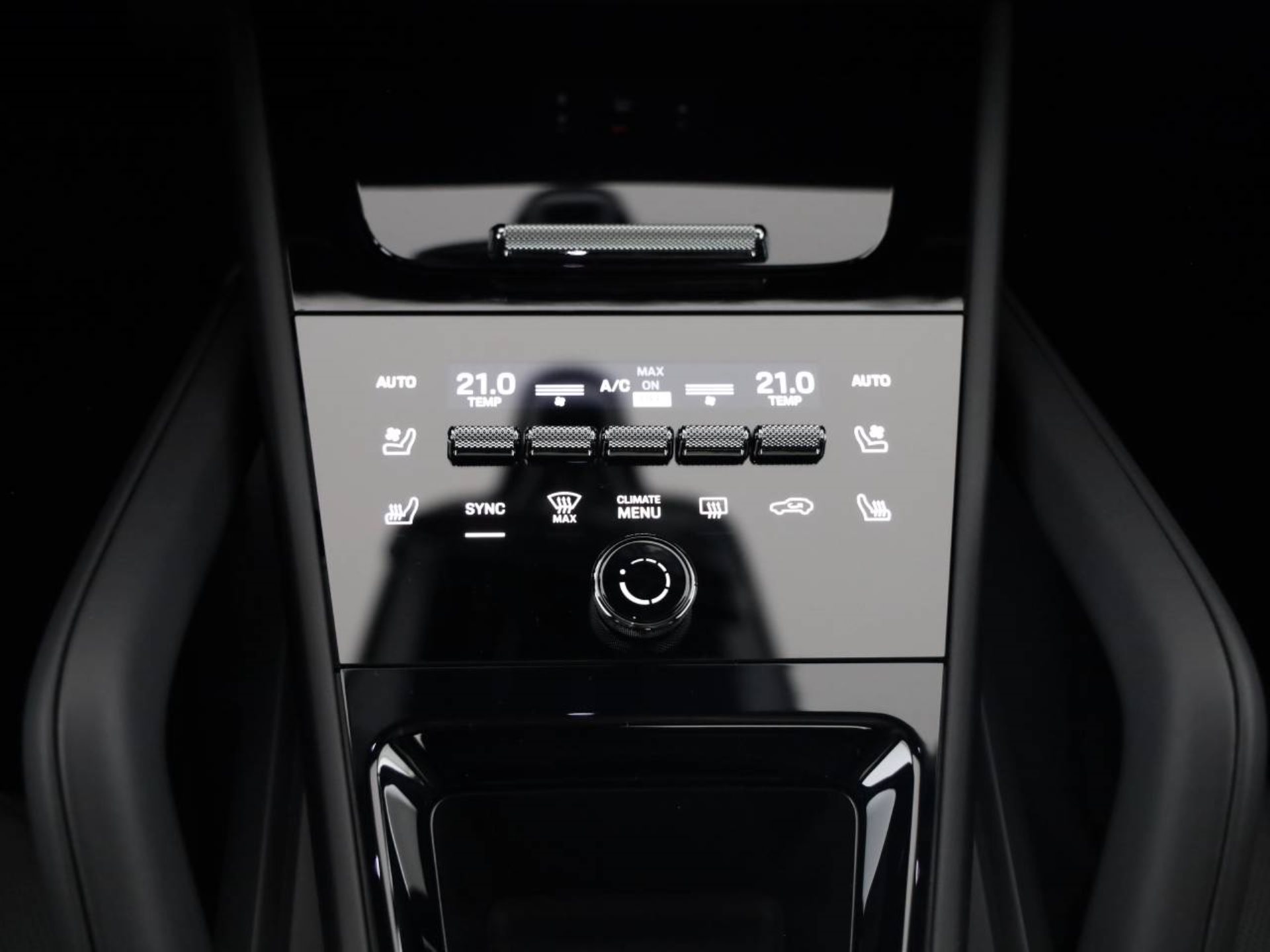 PORSCHE Cayenne E-Hybrid Coupé-image-14