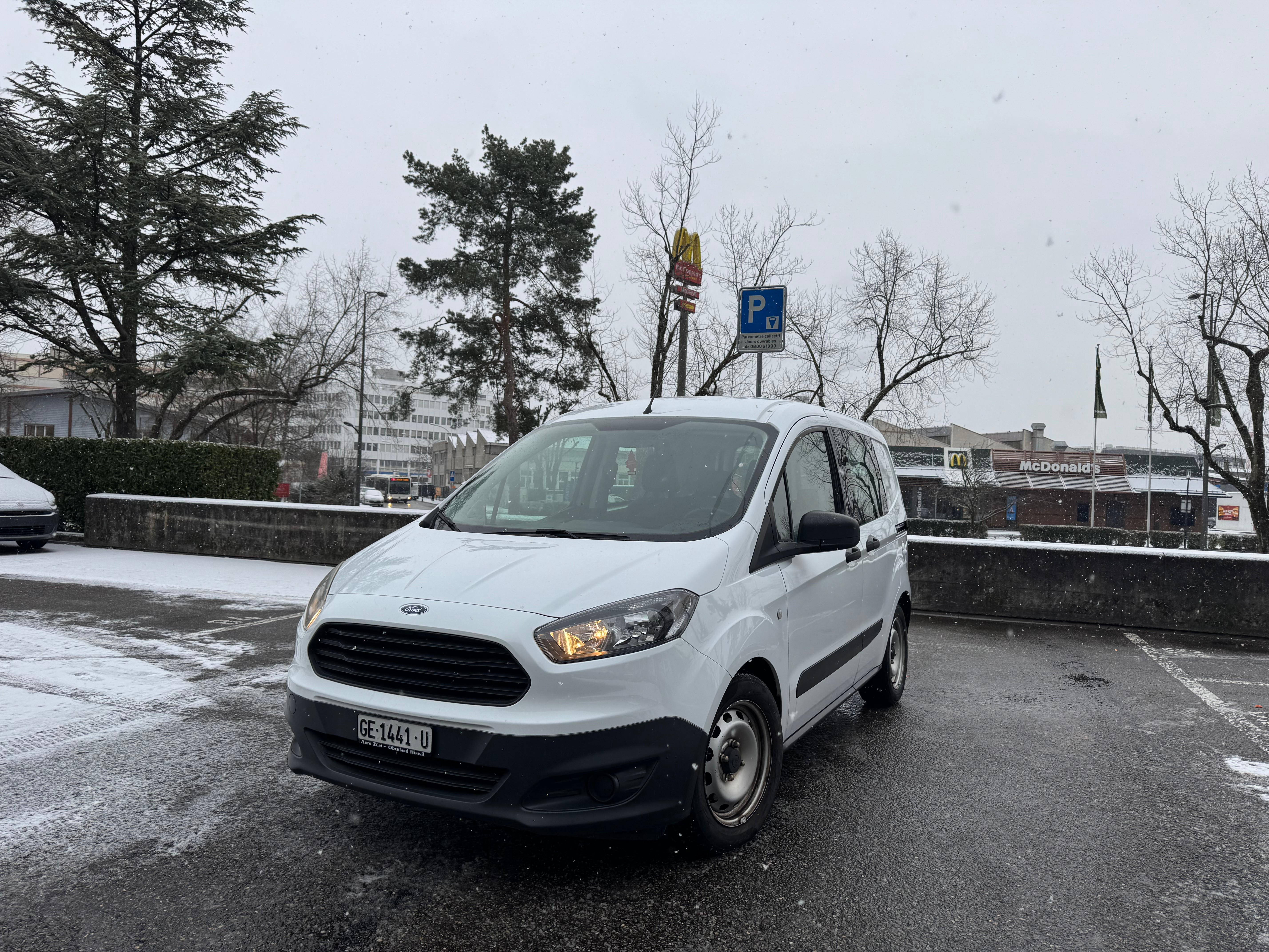 Car photo