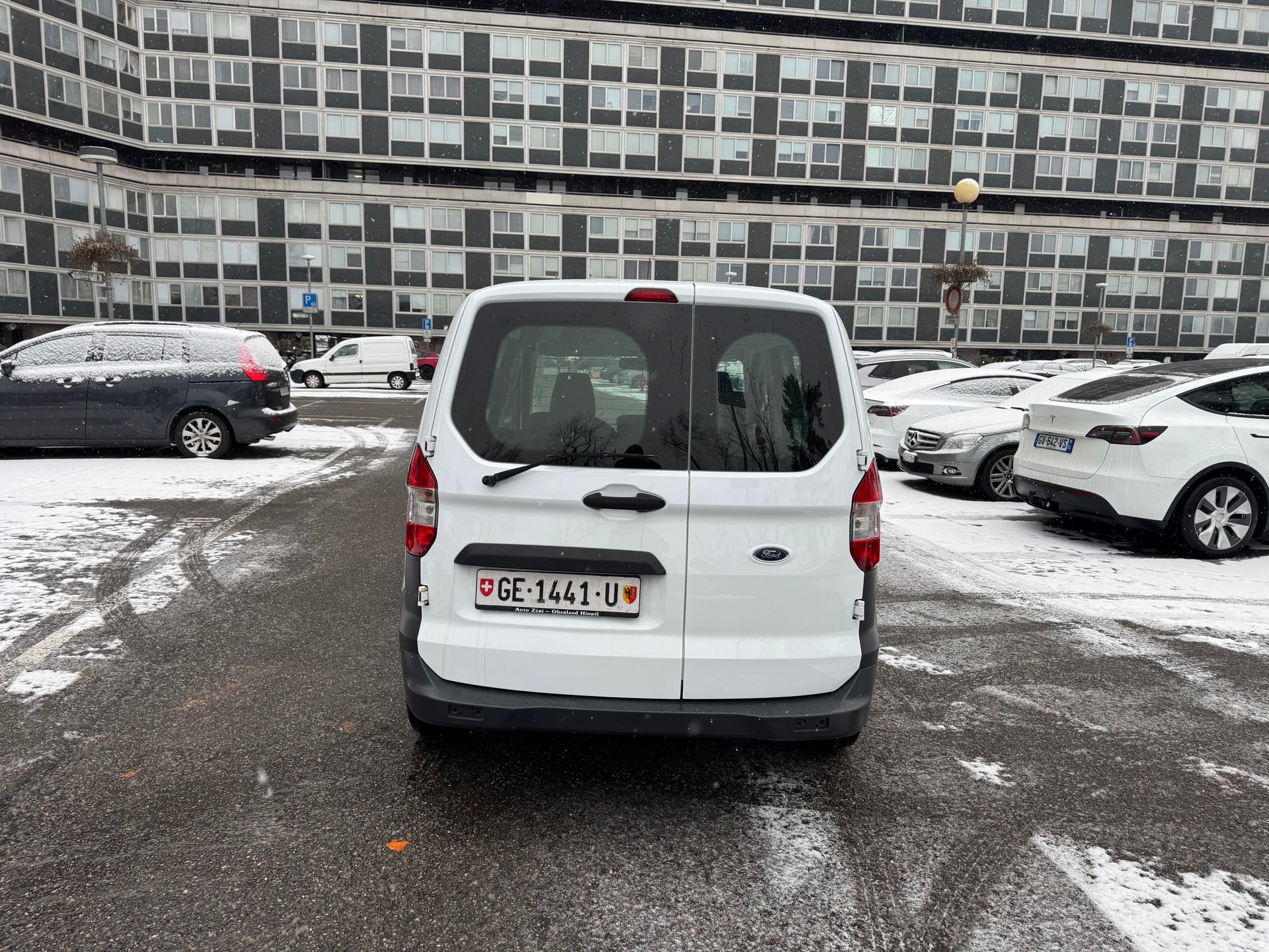 FORD Transit Courier Combi 1.0 EcoBoost Ambiente-image-7