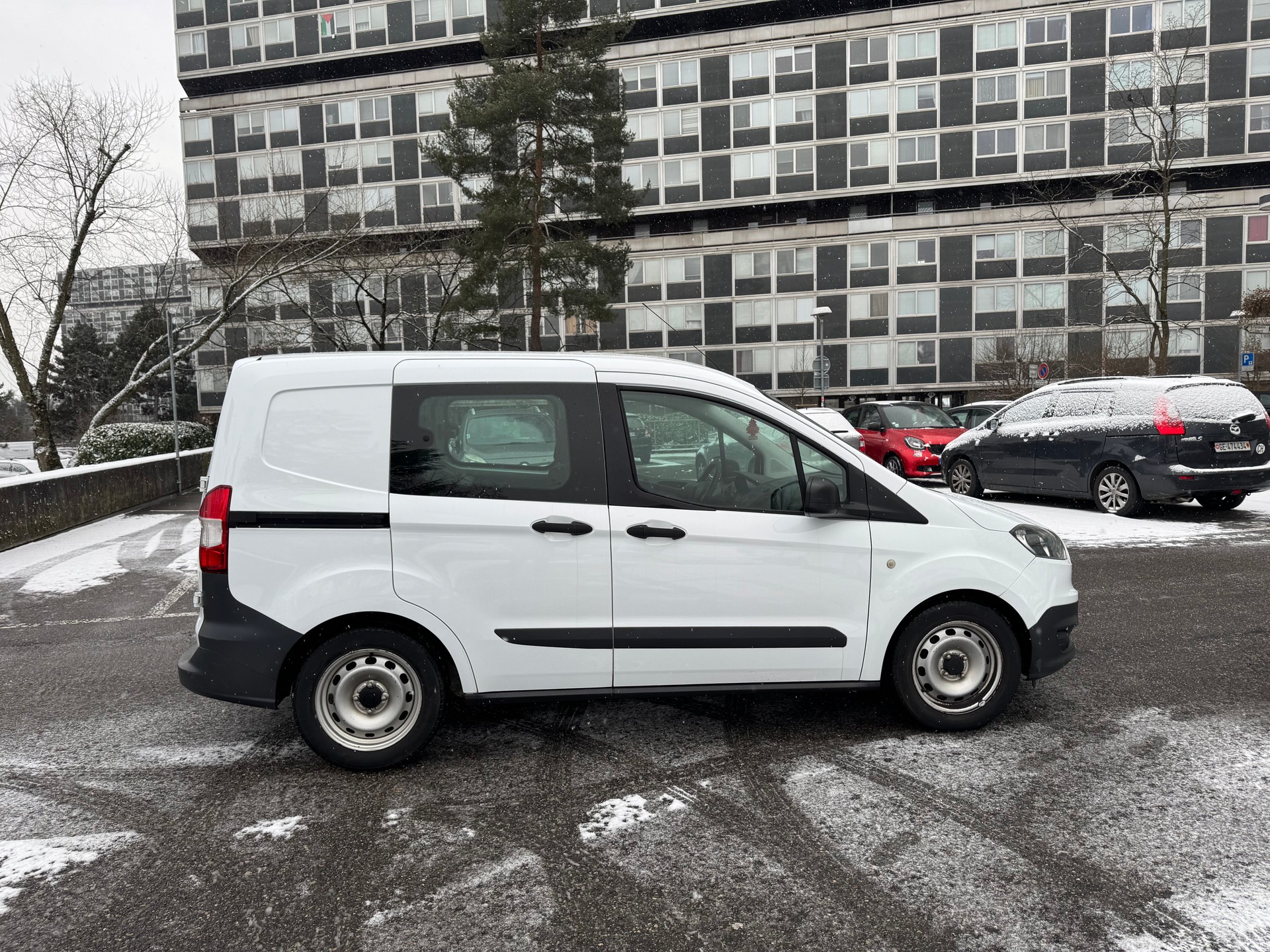 FORD Transit Courier Combi 1.0 EcoBoost Ambiente-image-6