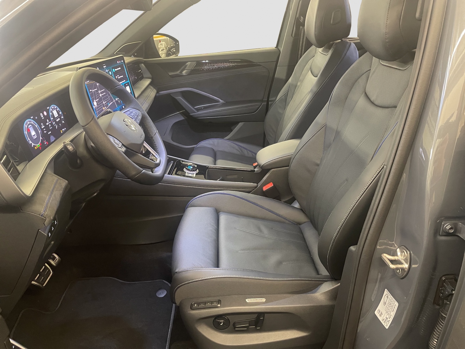 VW Tayron 2.0 TSI R-Line DSG 4Motion-image-8