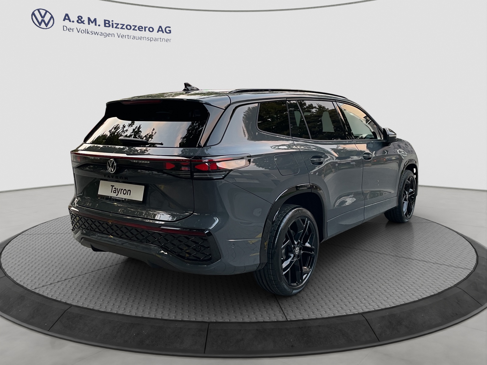 VW Tayron 2.0 TSI R-Line DSG 4Motion-image-4