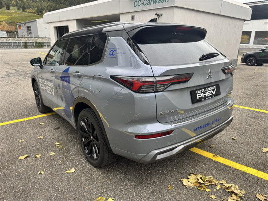 MITSUBISHI Outlander 2.4 PHEV Instyle 4WD Automatic-showroom-element-3