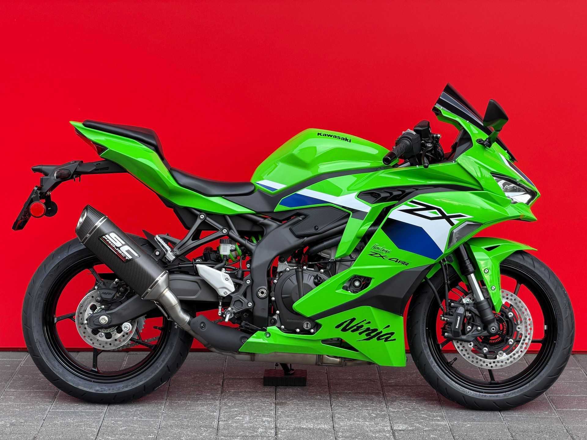 KAWASAKI Ninja ZX-4RR (35kW)-showroom-element-1