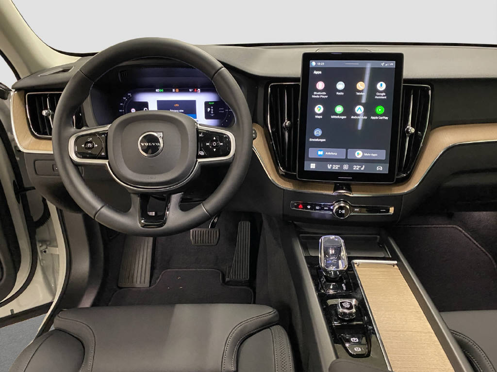 VOLVO XC60 2.0 T6 TE Plus Dark eAWD-image-2